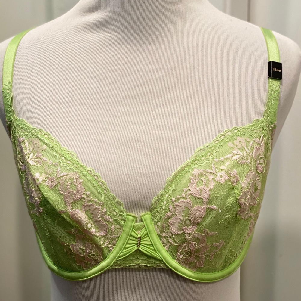 Victoria Secret unlined Demi 32DD